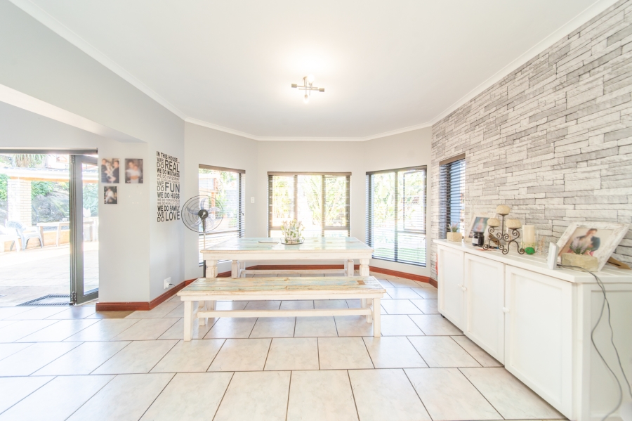 6 Bedroom Property for Sale in Vincent Heights Eastern Cape